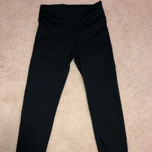 Fabletics Leggings (Solid Powerhold Capri)